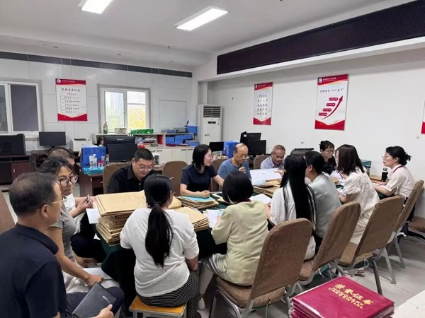 严把论文质量关 夯实教学根基 管理科学与工程学院开展本科毕业论文专项检查工作