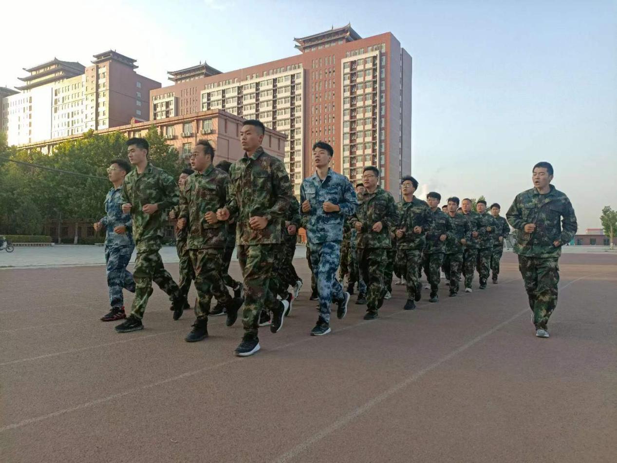 强化凝“新”聚力,赓续立德树人——我校“传帮带”式新入职辅导员培训圆满结束