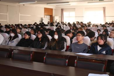 保定理工学院成功举办考研经验分享会