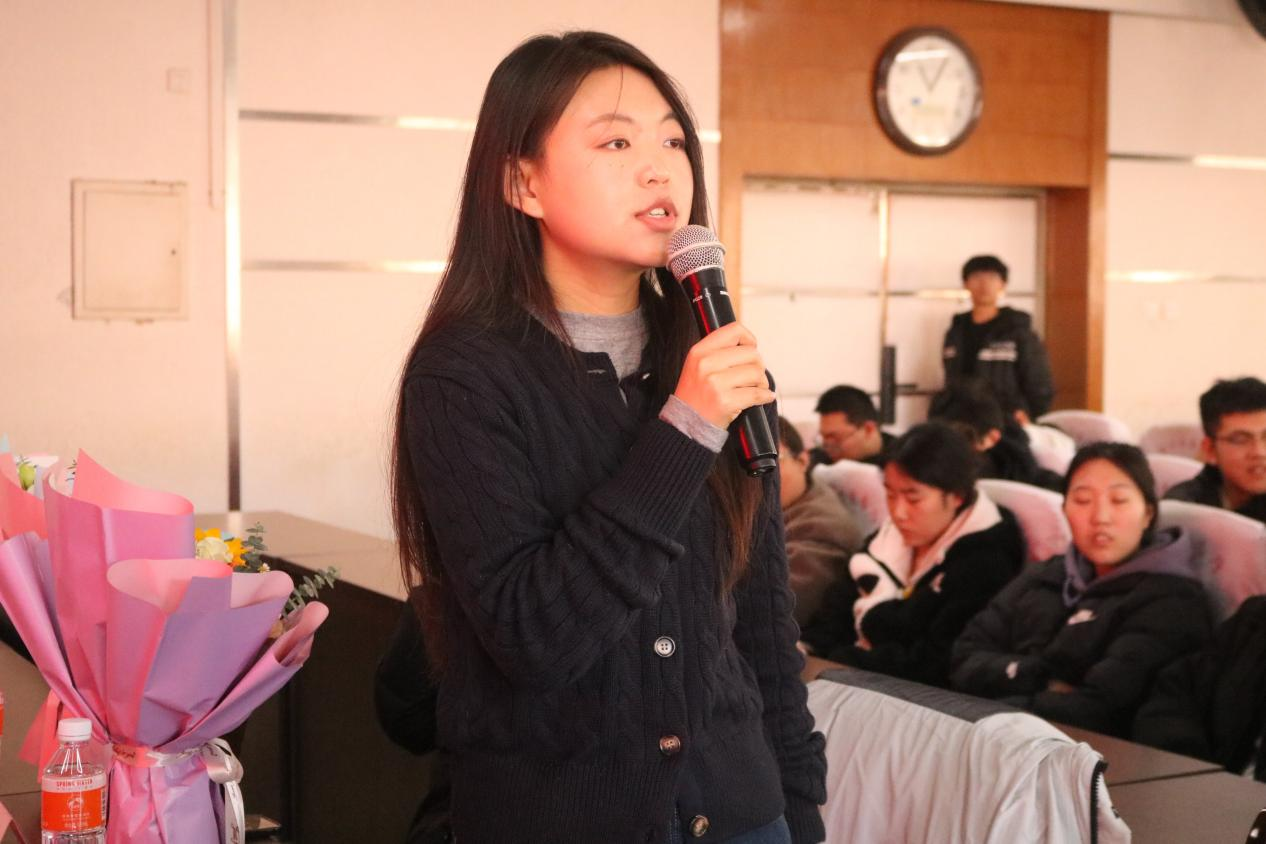 保定理工学院成功举办考研经验分享会