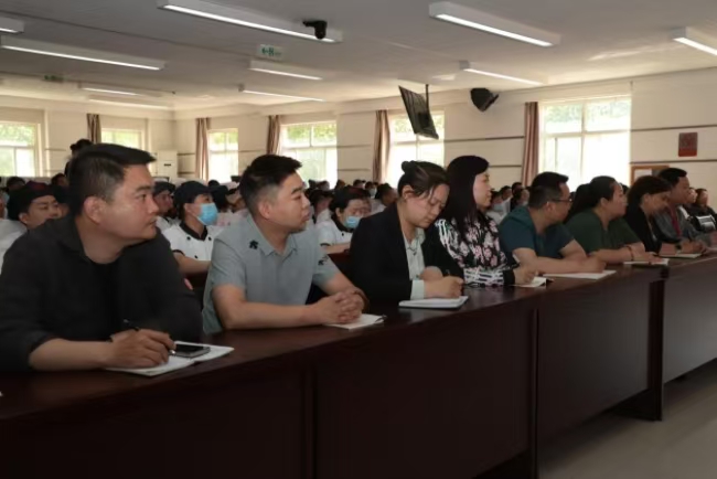 美好“食”光，安全相伴 保定理工学院开展食品从业人员安全培训