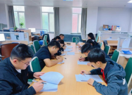 评建赋能 艺路启新——我院召开本科合格评估自评报告专题学习会议