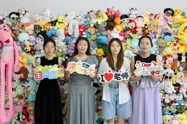 【光影致礼，师恩绵长】浓情谢师恩，定格教育情——保定理工学院康复医学院教师节主题拍照活动温情启办