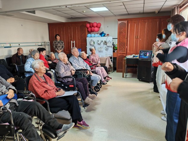 【教育学院·社会实践】情暖夕阳，艺润初心——保理学子赴养老院，以青春温情暖岁月长