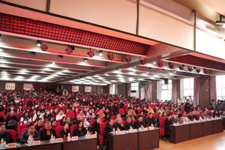 “共筑非遗梦，携手创未来”——保定理工学院2025年非物质文化遗产传承与发展共同体成立大会圆满召开