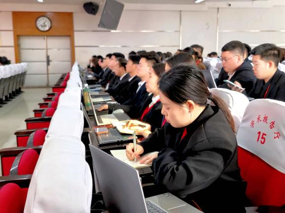 学工动态Ι保定理工学院召开2026年春季学期第一周学生工作培训会