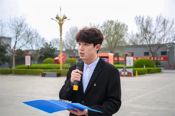 赓续薪火淬初心·笃行奋进向未来——保定理工学院第三十九期新团员入团仪式隆重举行