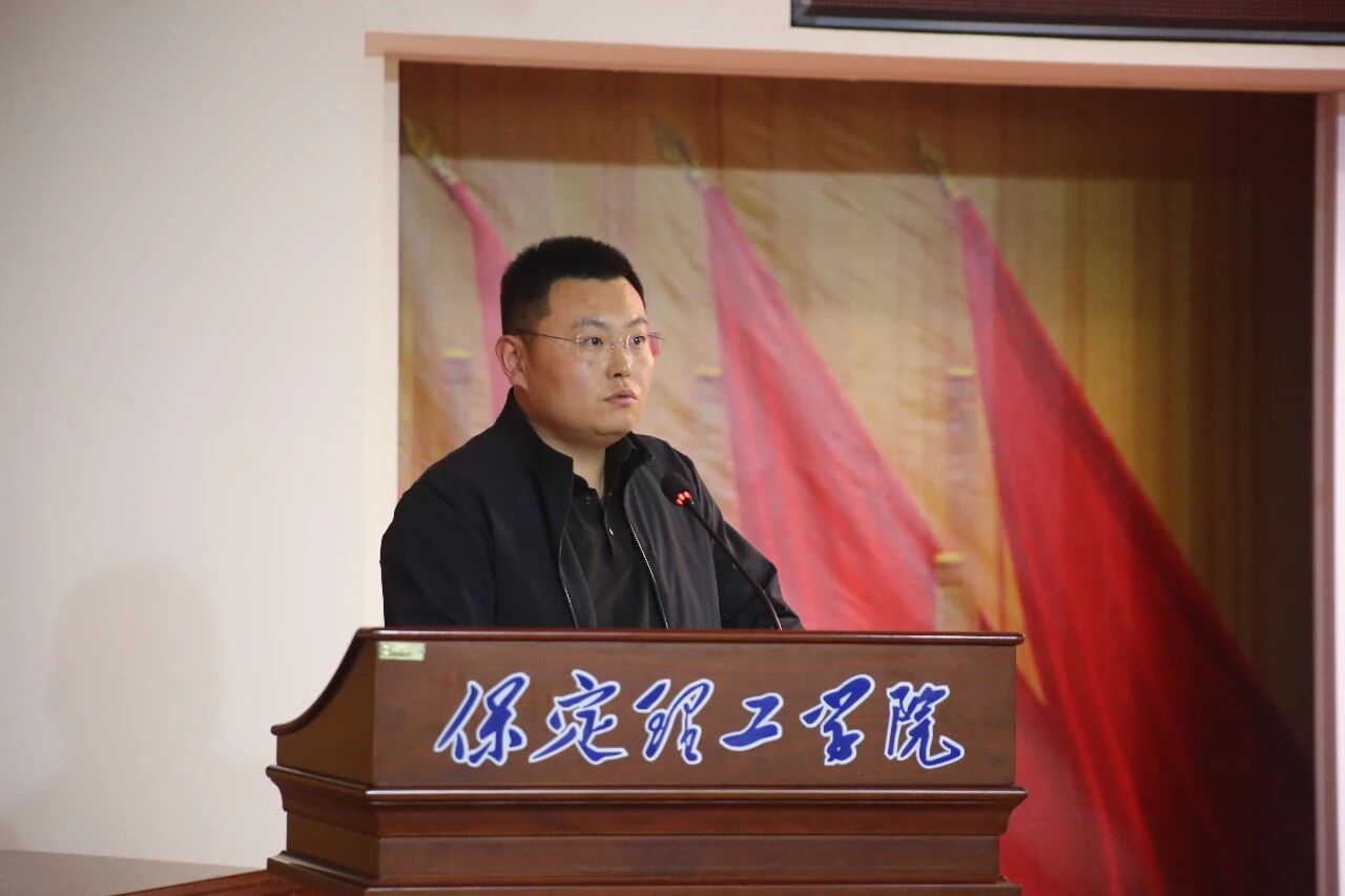 大咖进校园 职场开讲啦｜保定人社就业宣讲走进保定理工学院