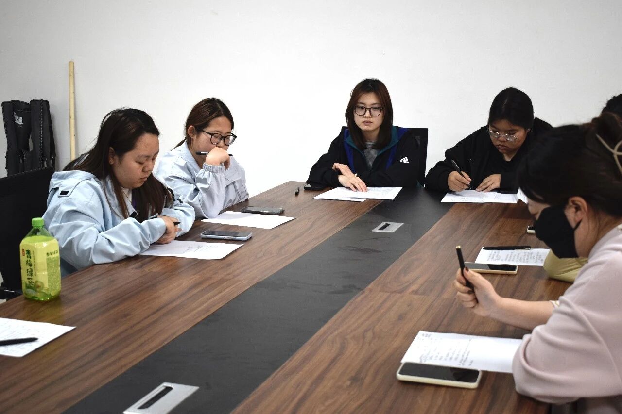 就”在周三——解锁多元能力，保定理工学院无领导小组面试实战圆满落幕